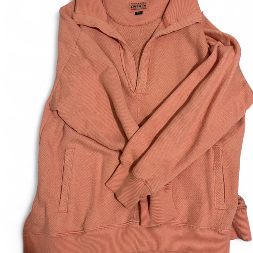 American Eagle Outfitters lived in crew